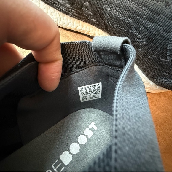 Men’s Adidas Pure Boost - Picture 7 of 9